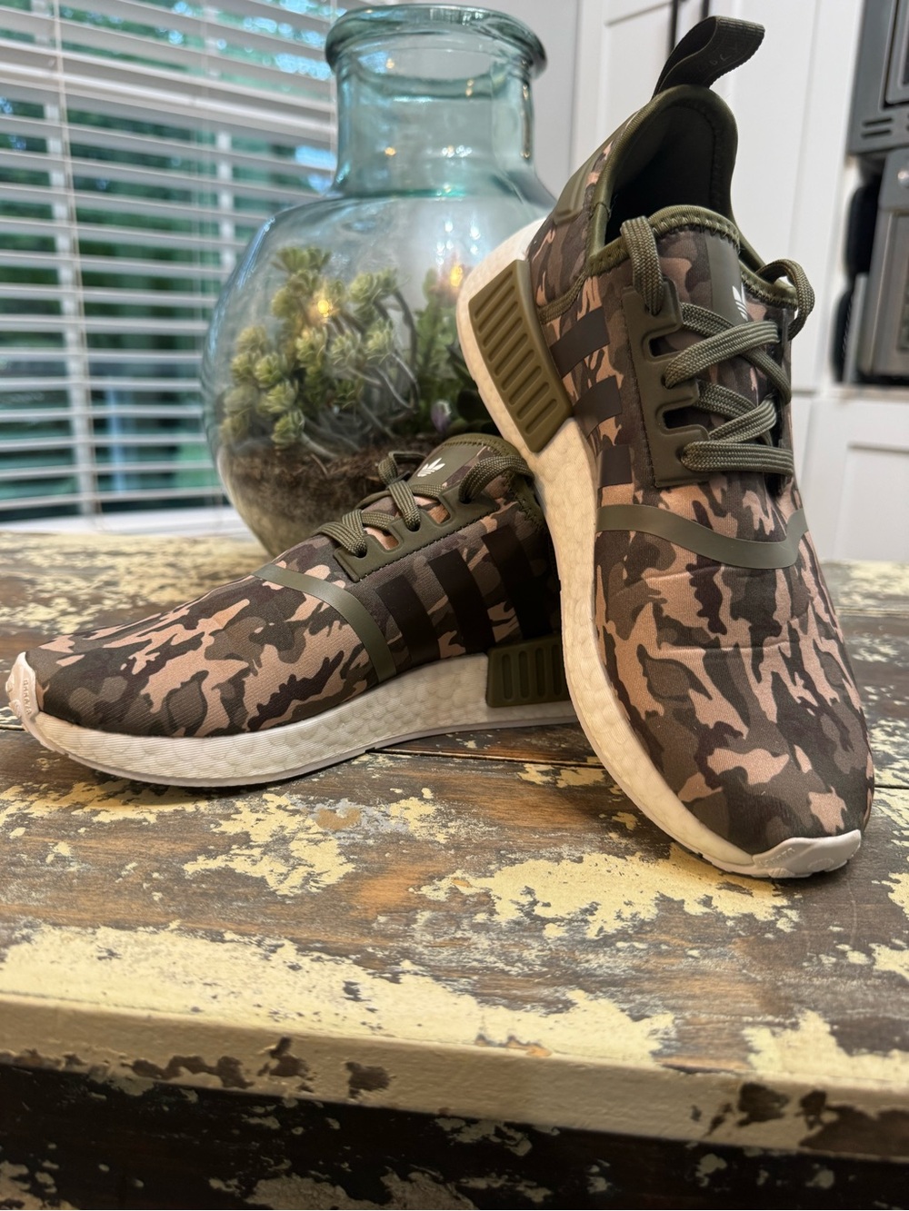 adidas Mens Camo Sneakers in Olive and Brown 6.5M/7.5W